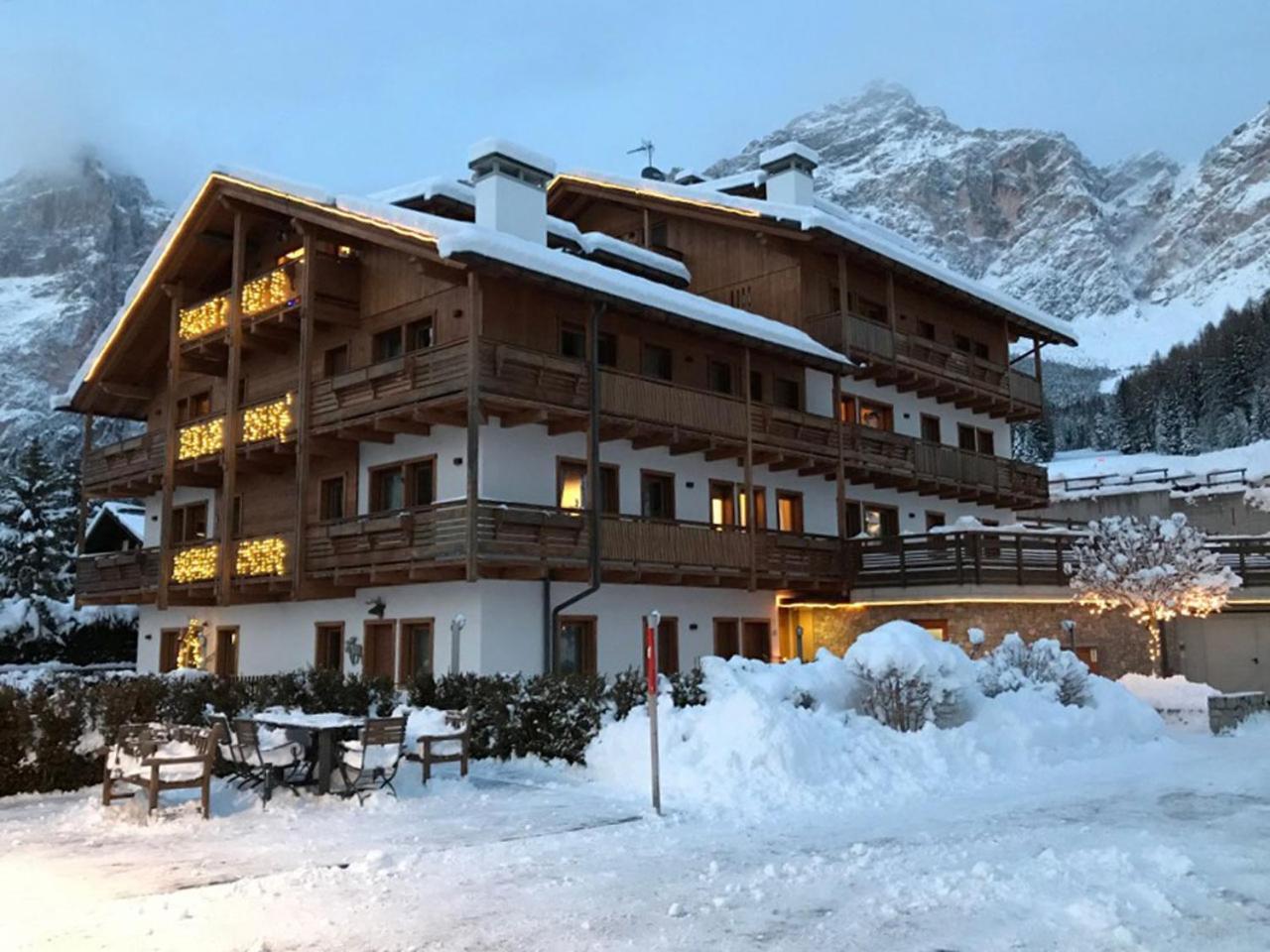 Aparthotel Ca' Del Sole San Vito di Cadore Esterno foto